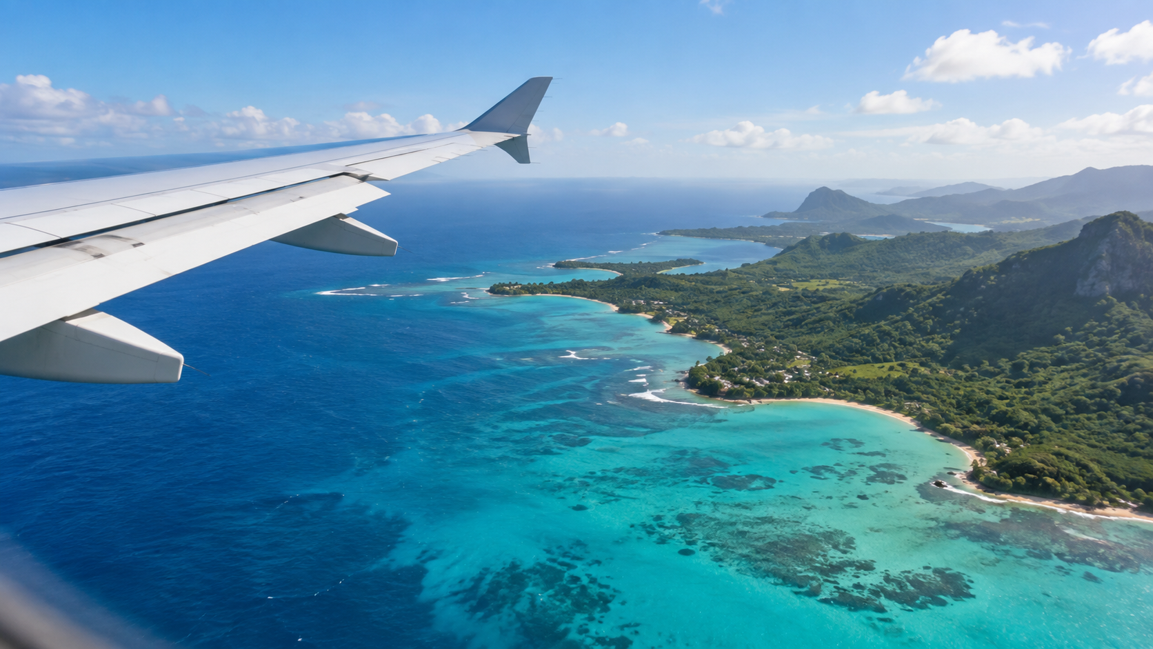 Vue aérienne d’une côte tropicale